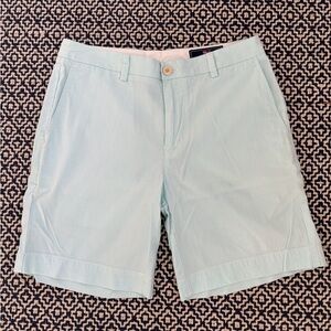Vineyard Vines Men's Green Flat Front Shorts Size 32